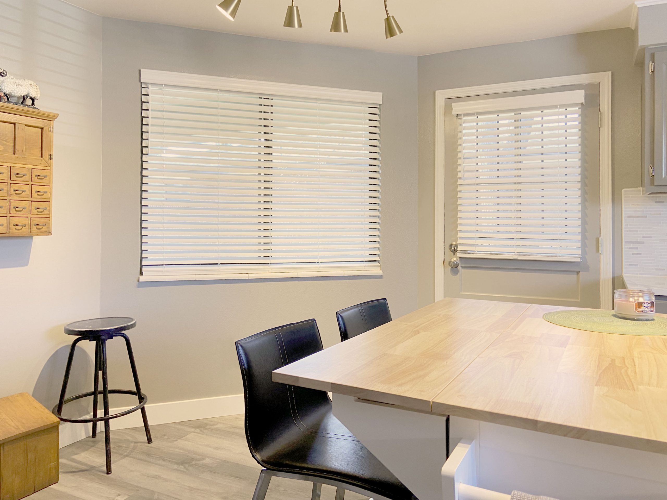 Hunter Douglas EverWood Composite Wood Blinds with SimpleLift operation for Colorado Springs homeowners