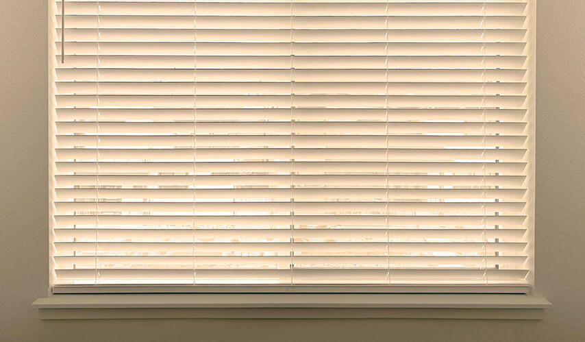Hunter Douglas EverWood Composite Wood Blinds with SimpleLift for Colorado homes