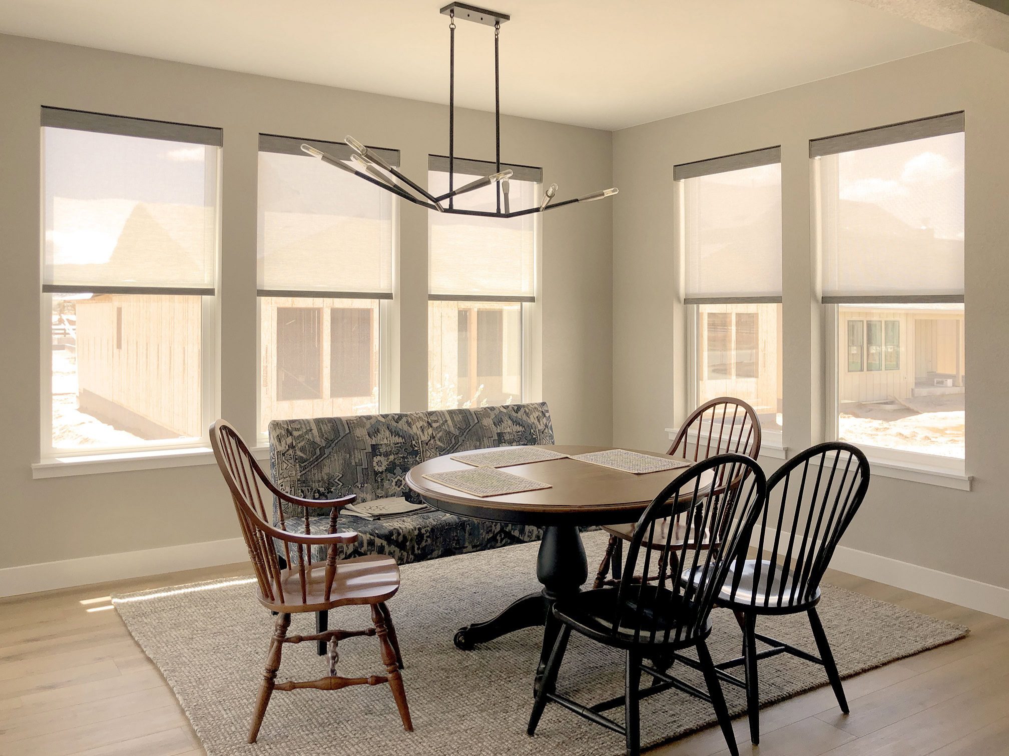 Motorized and Light Filtering Hunter Douglas Designer Screen Shades for Fort Collins dining room
