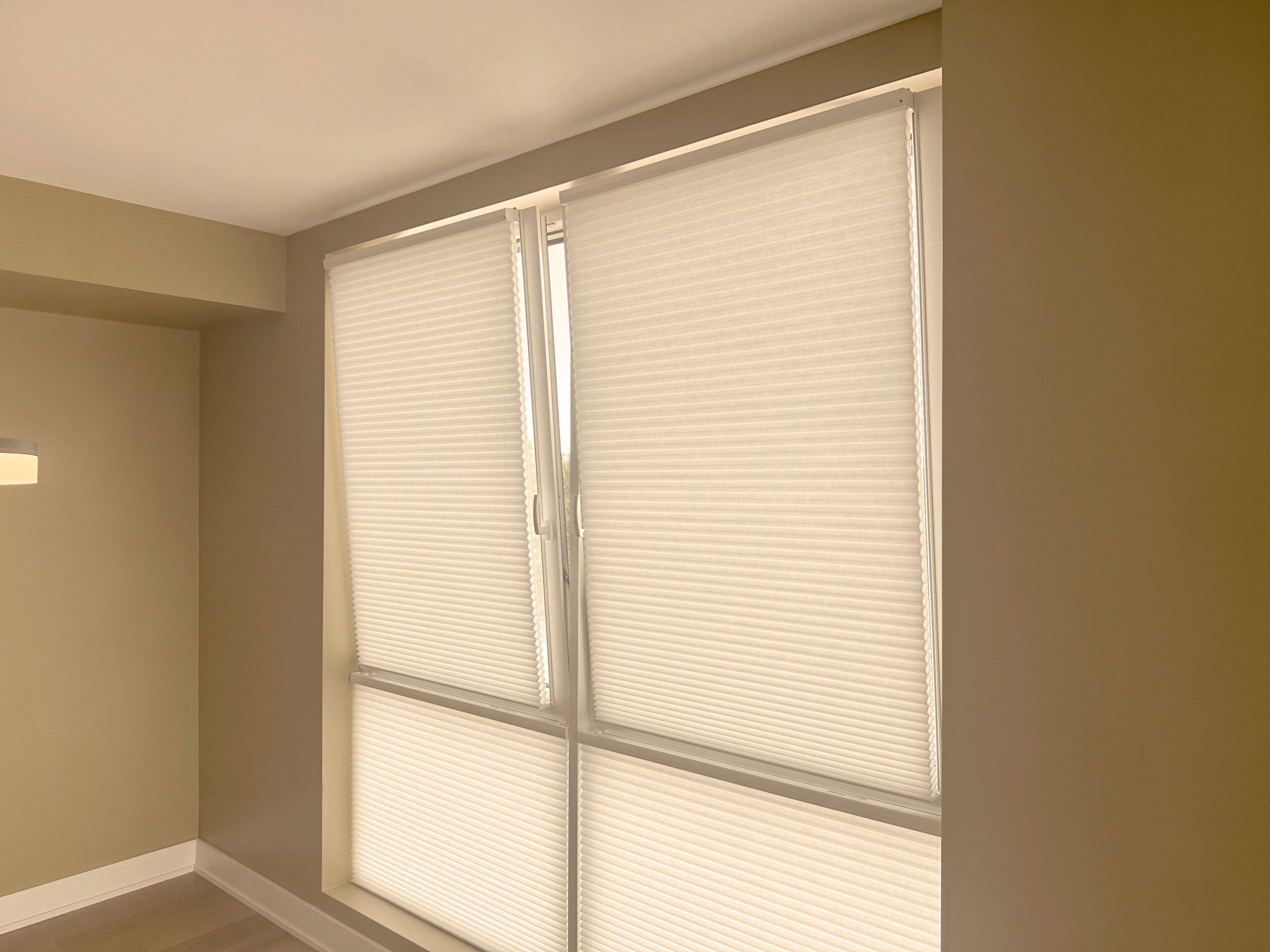 Hunter Douglas Duette Cellular Shades with PowerView Automation, Light Filtering fabric, and Tilt option