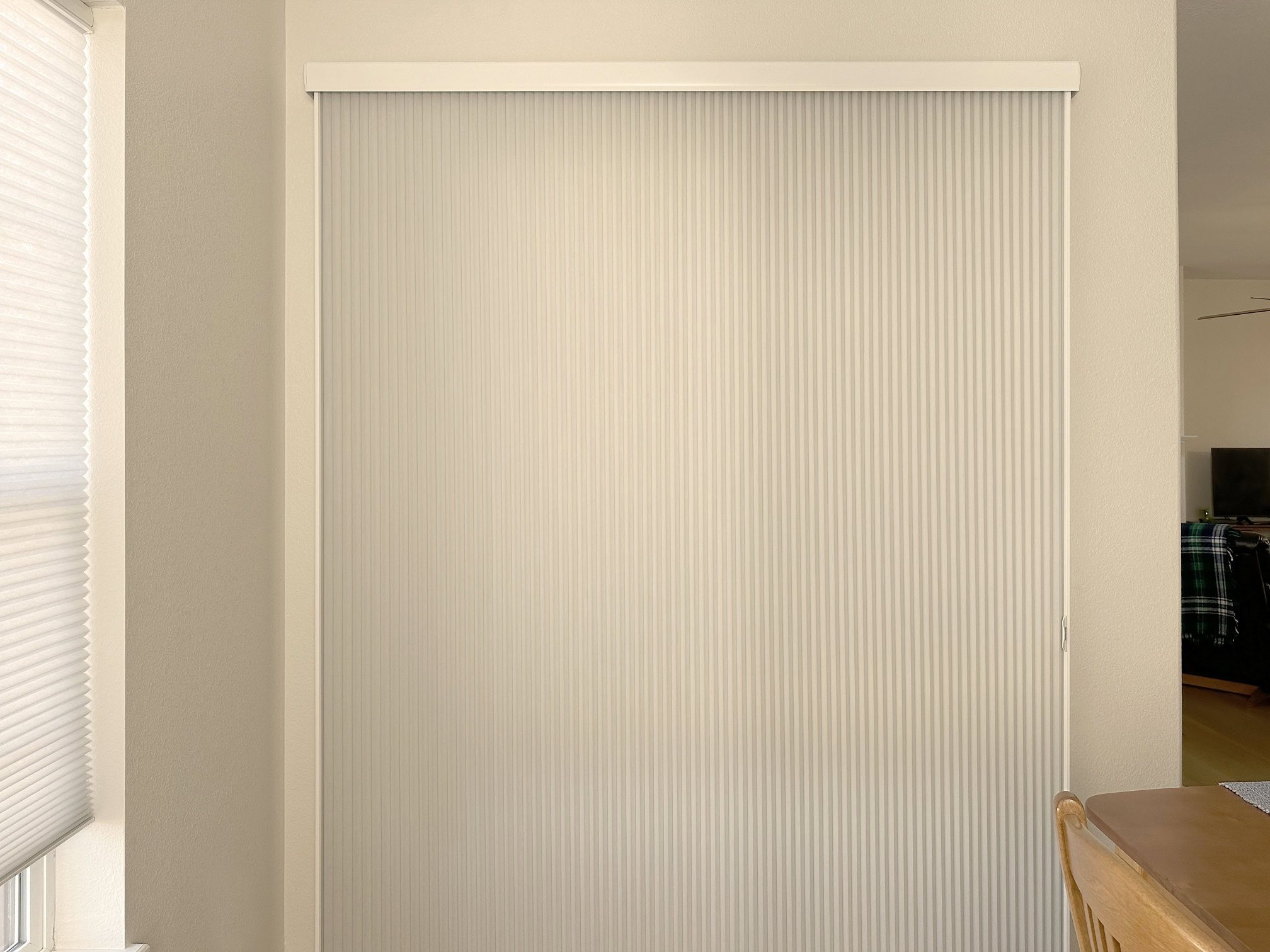 Hunter Douglas Duette Cellular Shades and Duette Vertiglide with LiteRise, Vertiglide operation, Top-Down Bottom-Up and Vertical design, Light Filtering fabric for Colorado homes