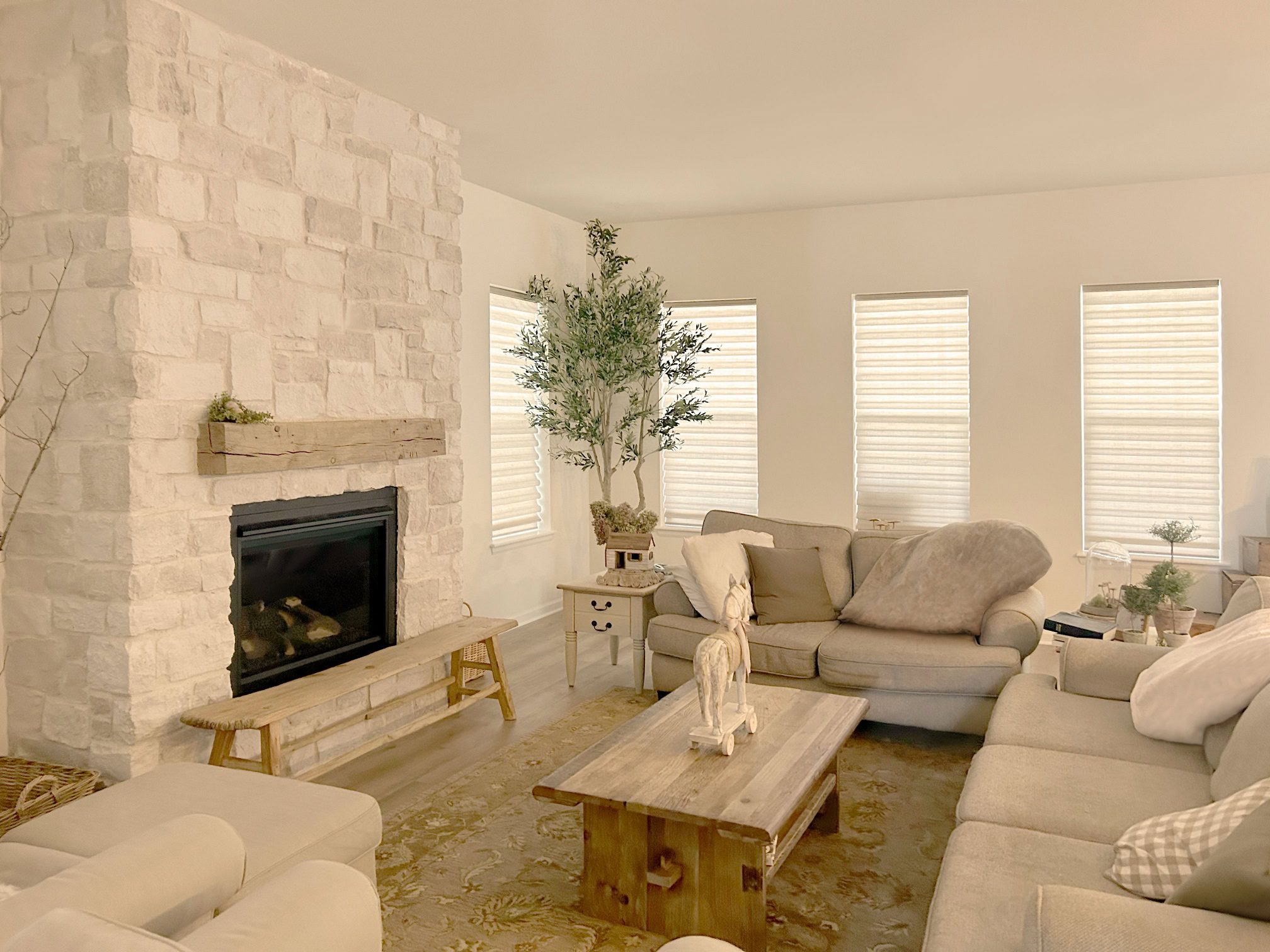 Energy-Efficient Hunter Douglas Vignette Roman Shades with LiteRise cordless operation and Light Filtering fabric